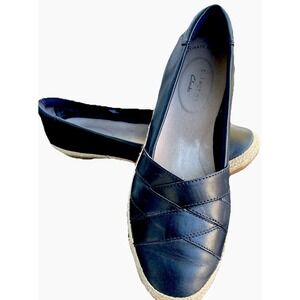 Clarks Collection Danelly Shine Women's Navy Leather Upper Casual Loafers 8.5M